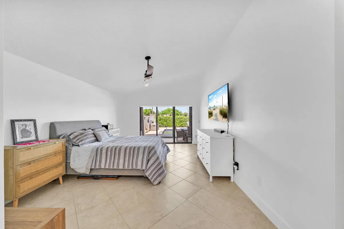 Residence photo 25