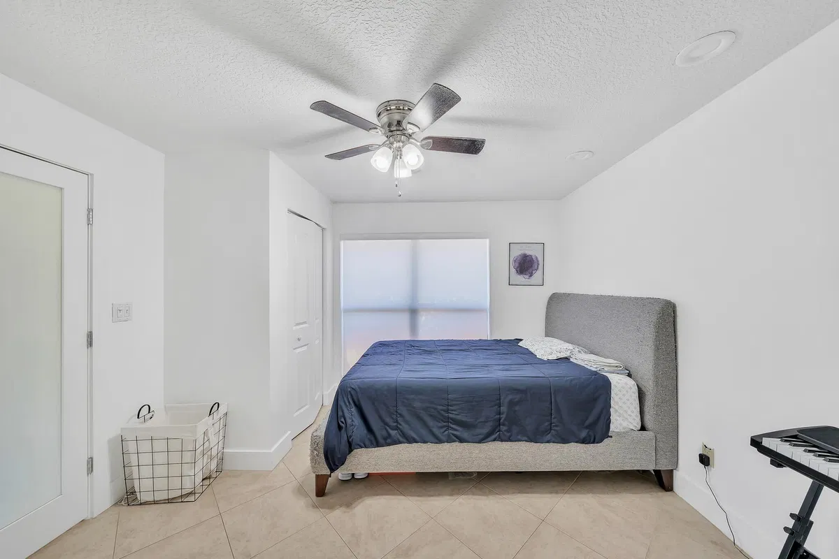 Residence photo 37