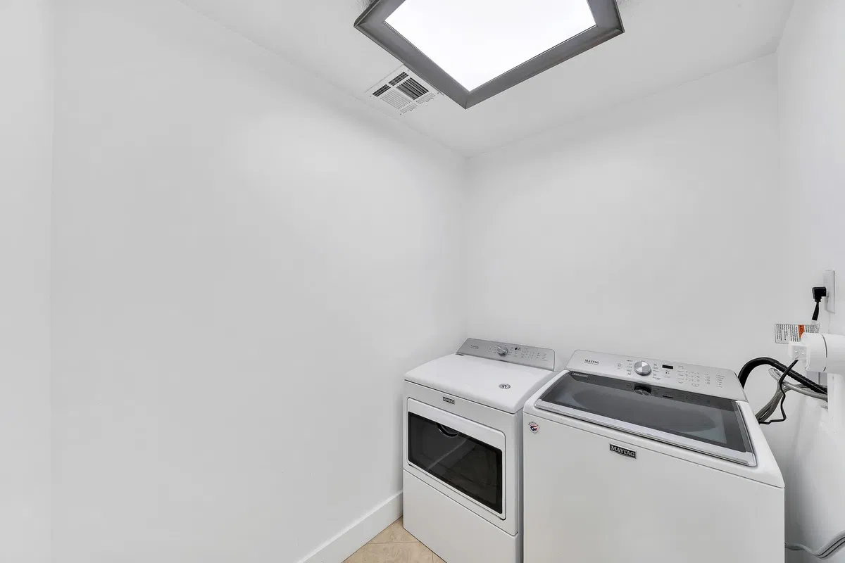 Residence photo 43