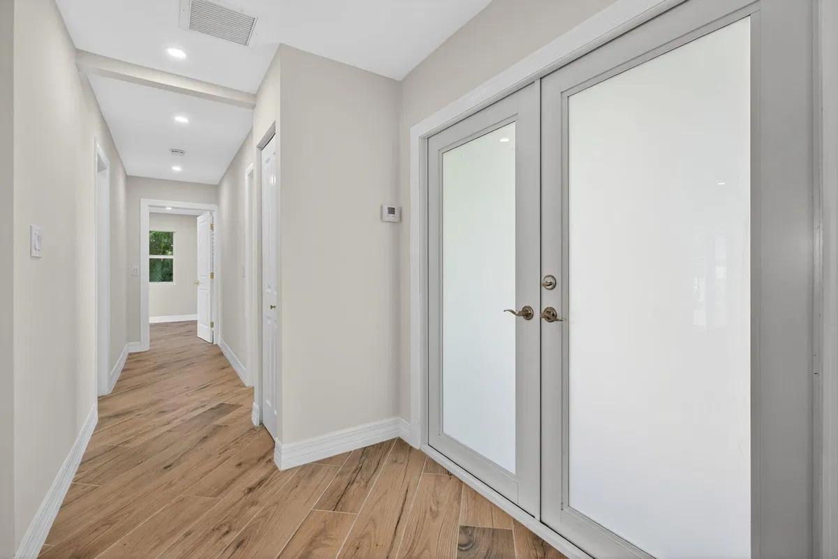 Rocky Point Residence photo 10