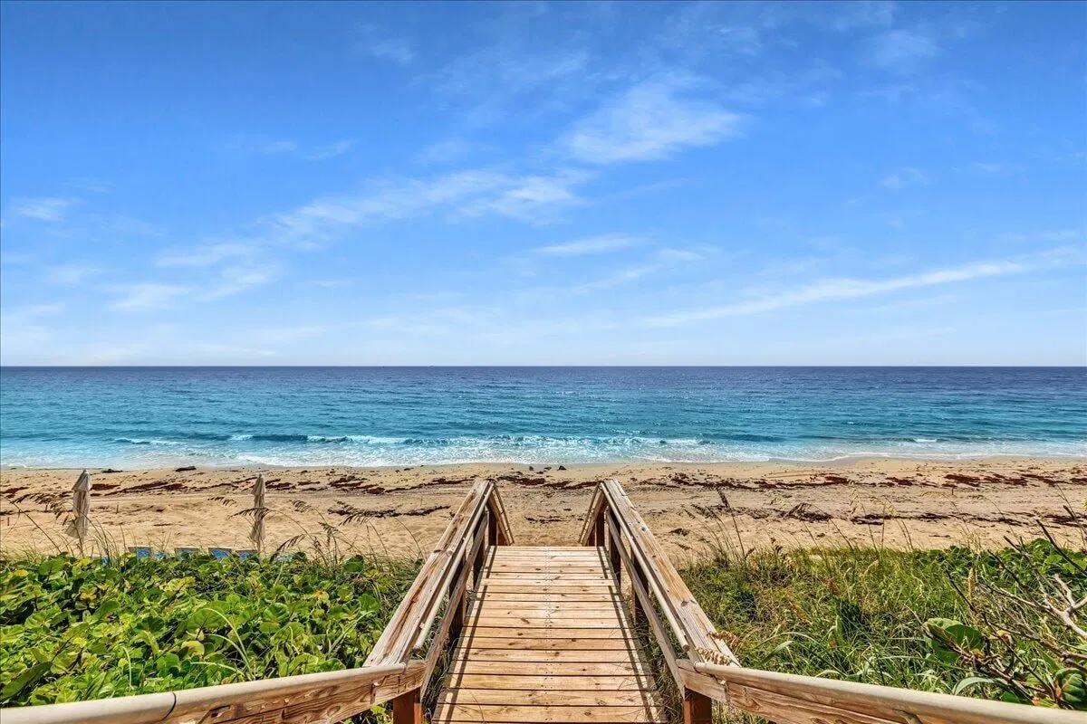 Emeraude Palm Beach Unit 201 photo 7
