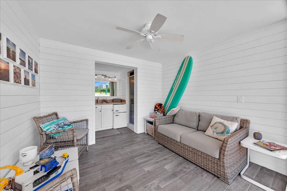 Emeraude Palm Beach Unit 201 photo 55