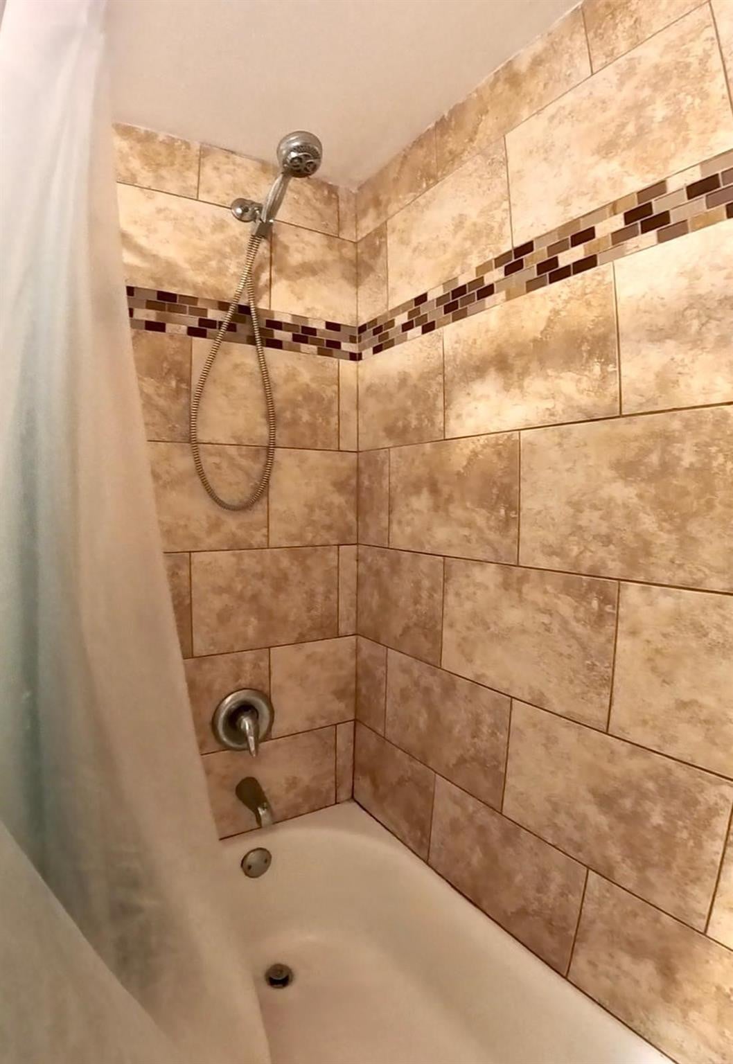 Unit M202 photo 19
