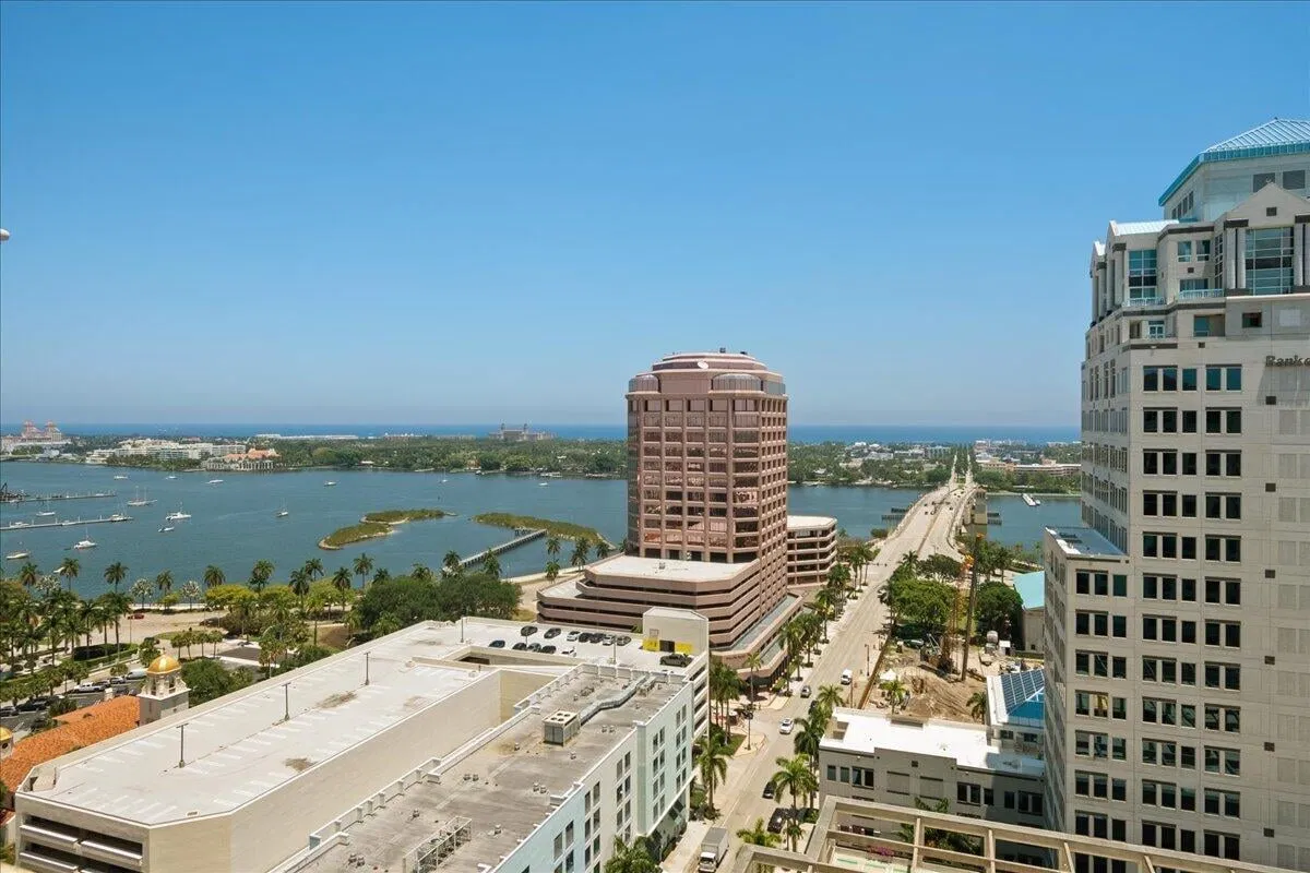 One City Plaza Unit 416 photo 40