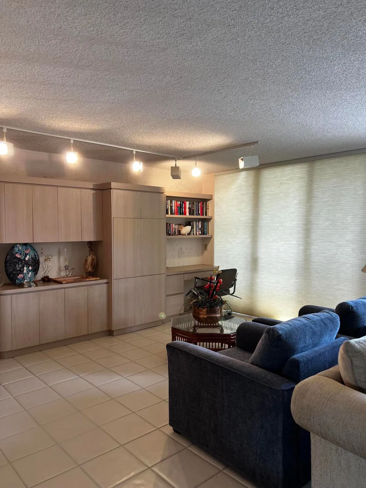 Unit 207 photo 10