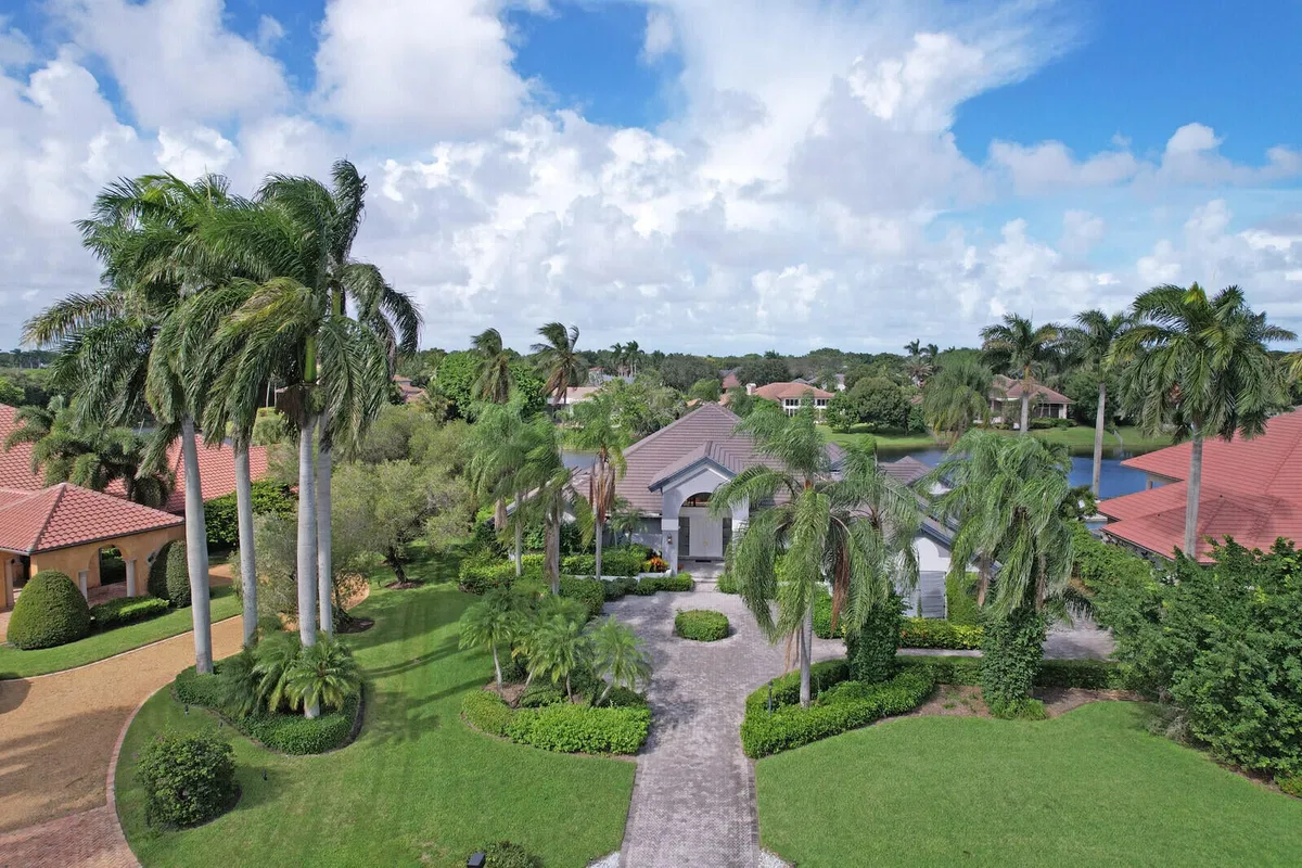 Frenchman's Creek Residence photo 4