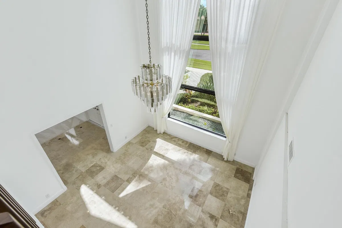Residence photo 22