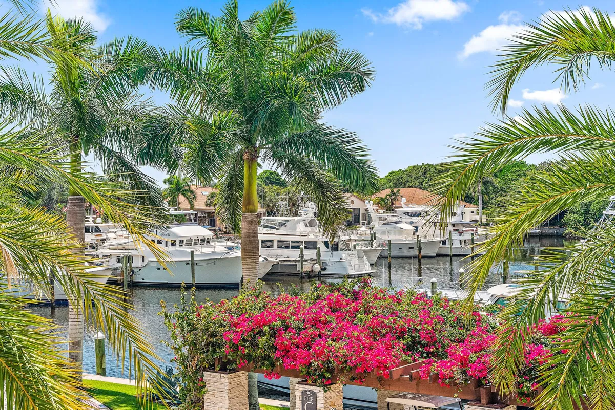 Azure Palm Beach Gardens Unit 203