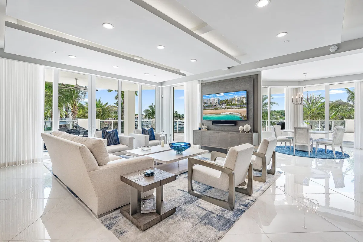 Azure Palm Beach Gardens Unit 203 photo 4