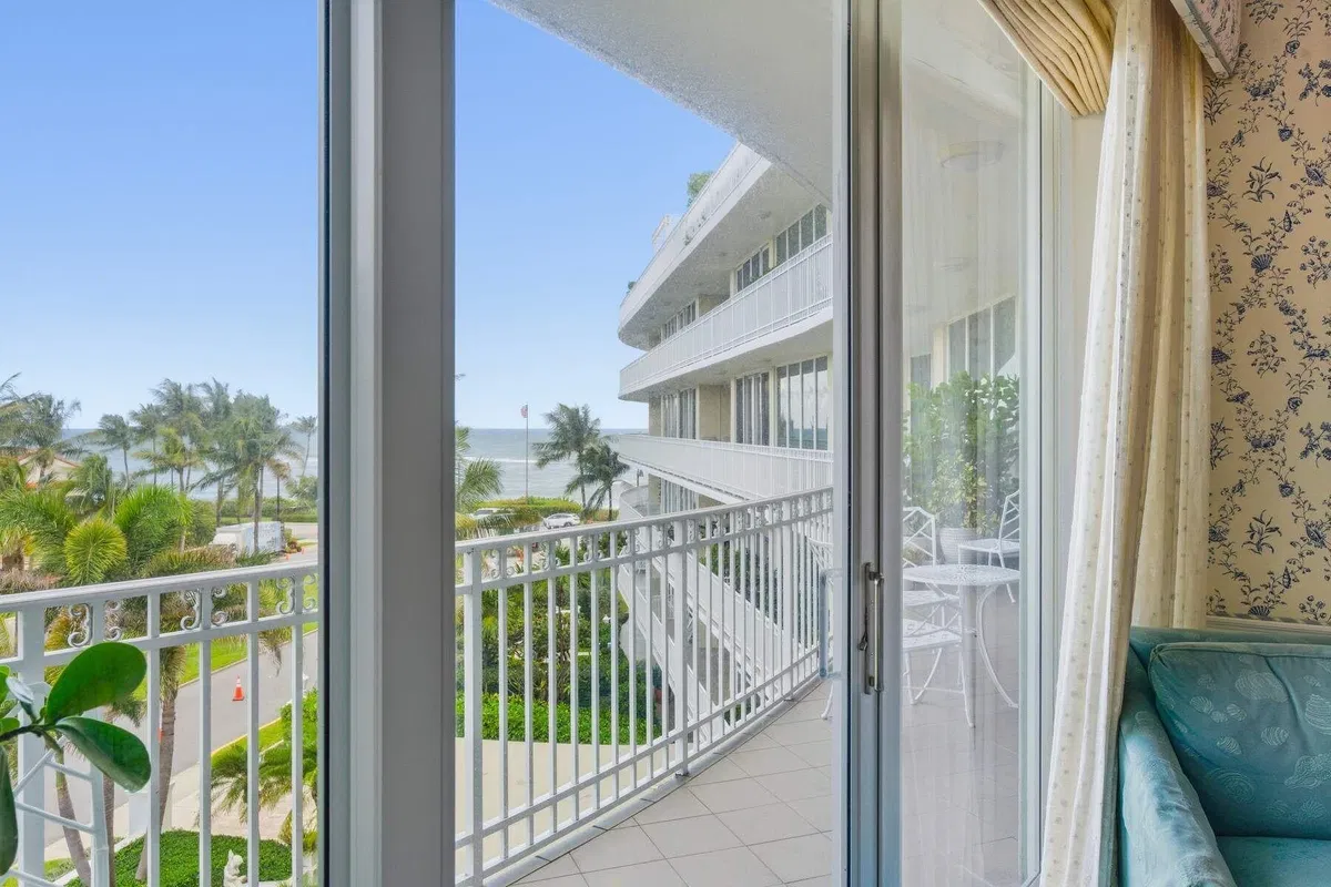 One Royal Palm Way Palm Beach Unit F4 photo 13