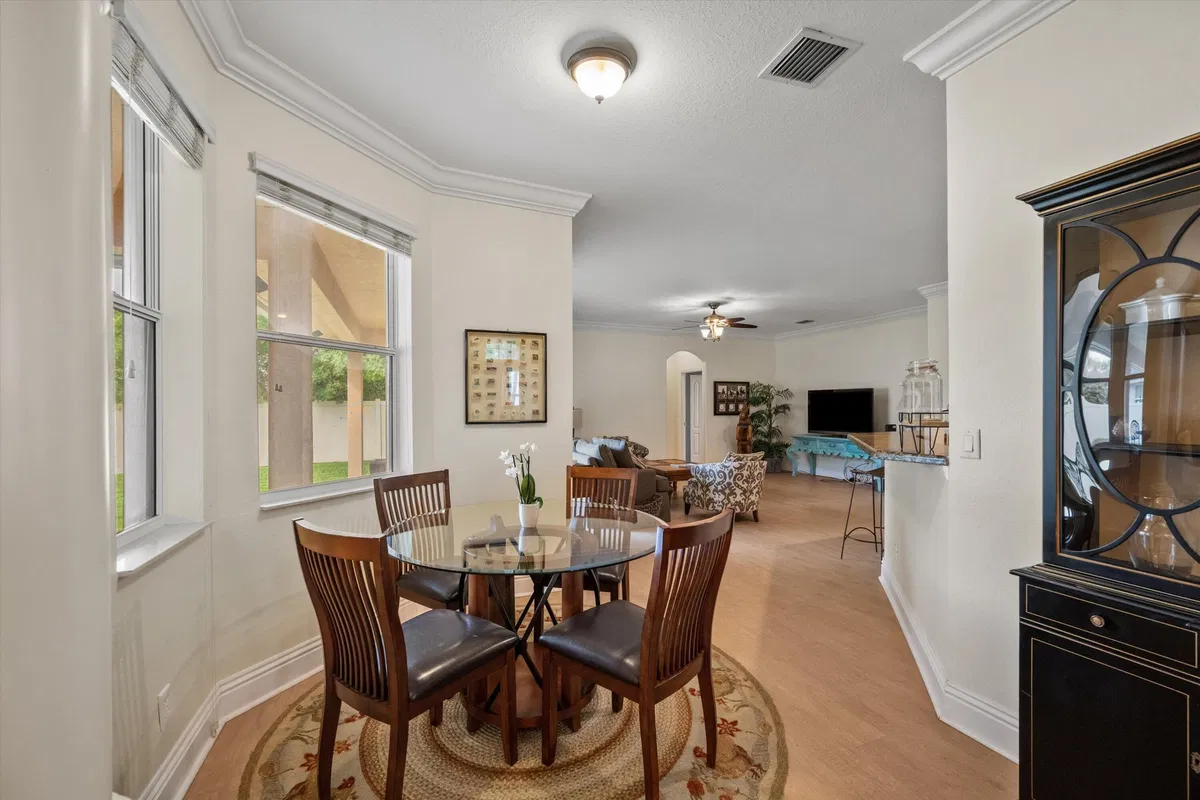 Residence photo 13