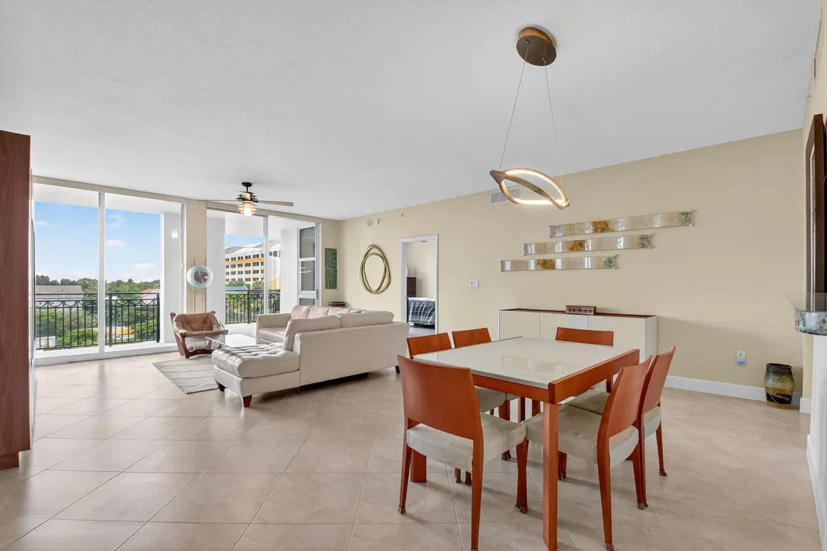 CityPlace South Tower Unit 423