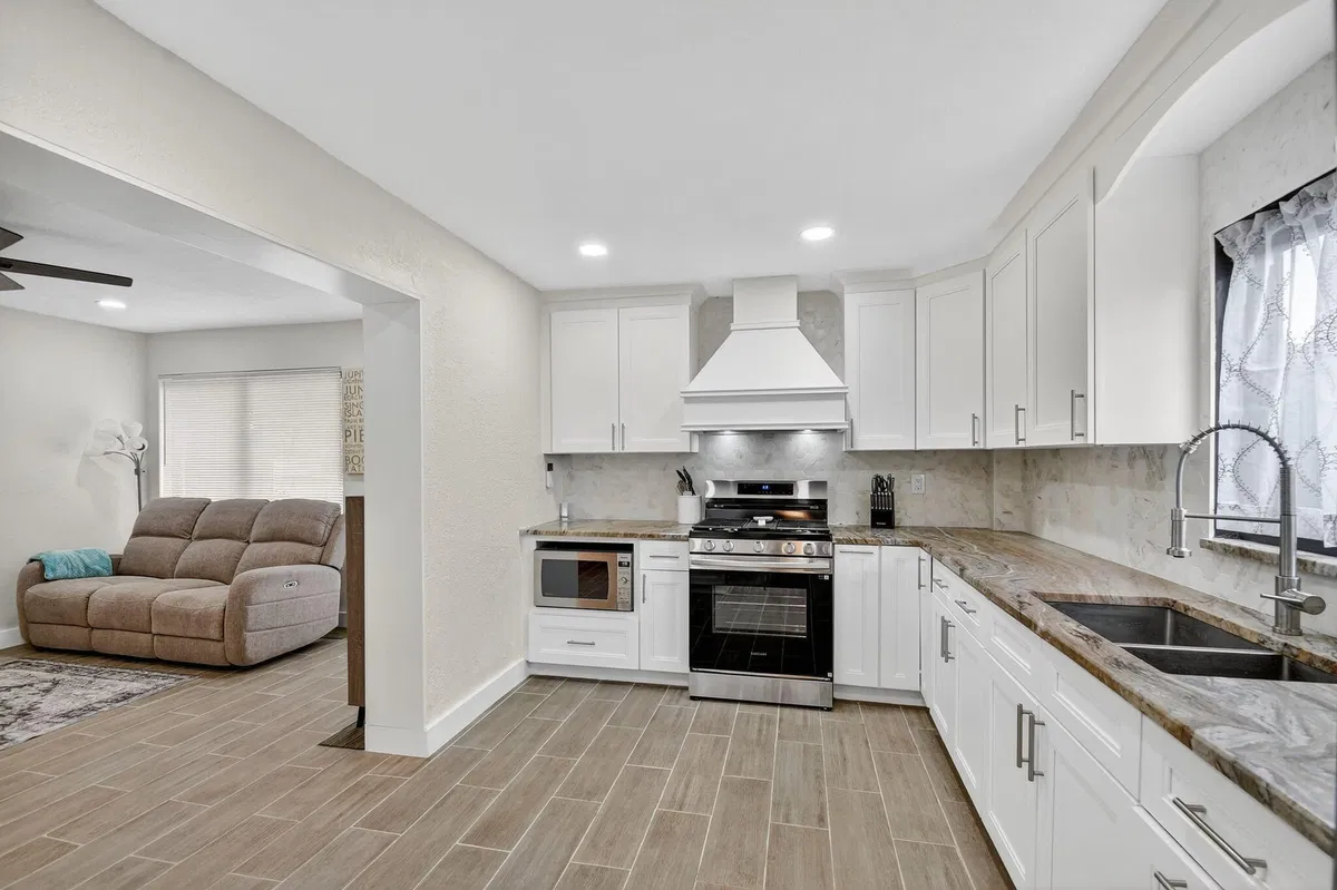 West Palm Beach Residence photo 10