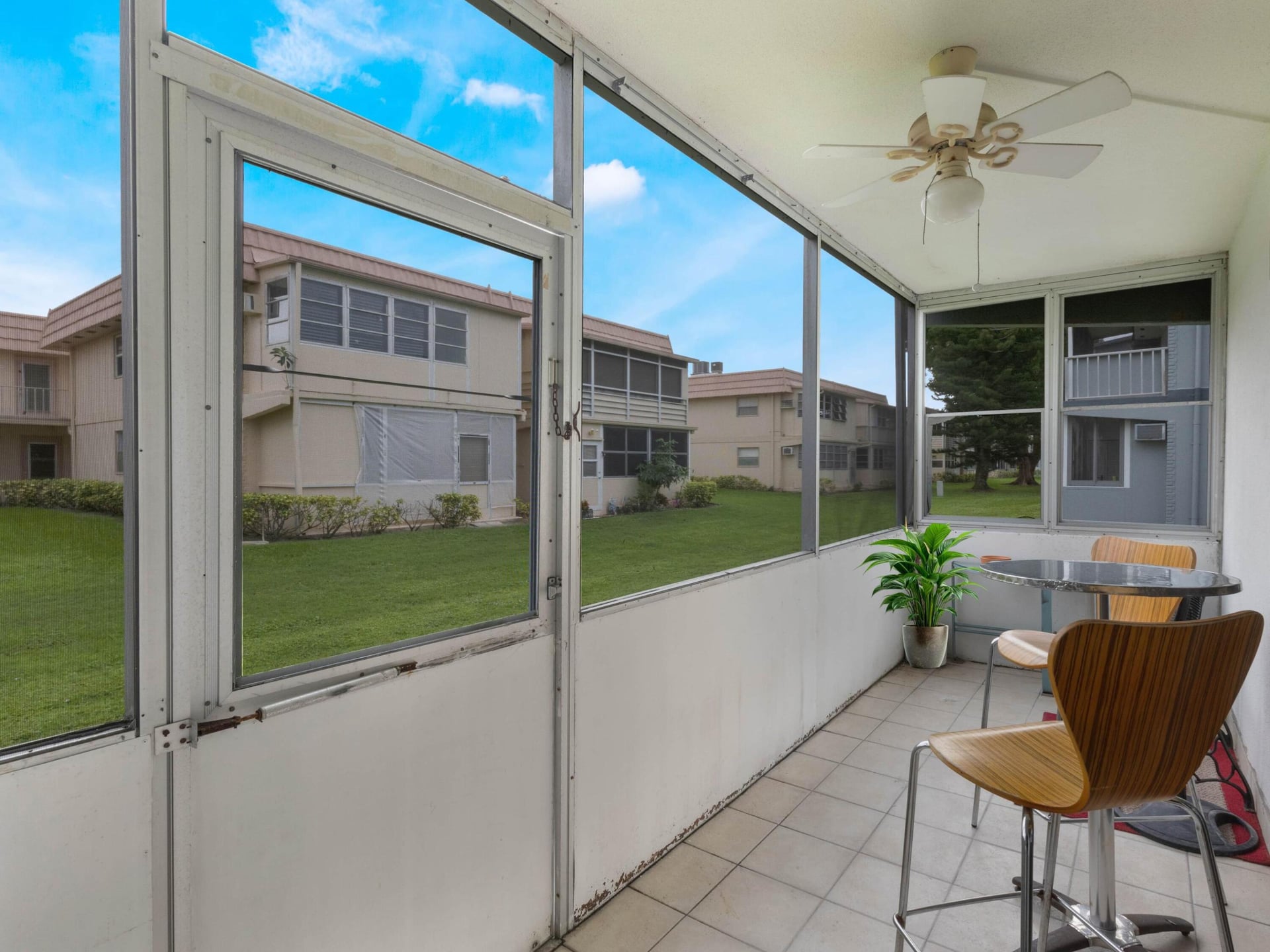 Residence photo 19