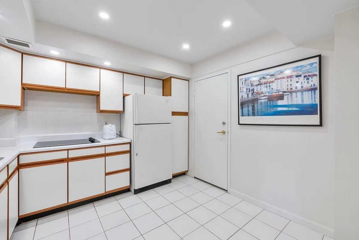 The Patrician of Palm Beach Unit 118 photo 10