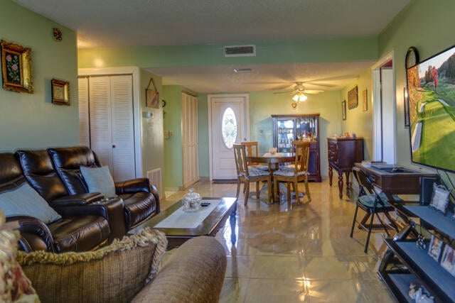  Residence photo 13