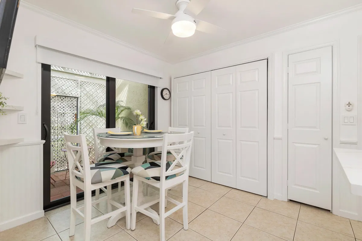Residence photo 10