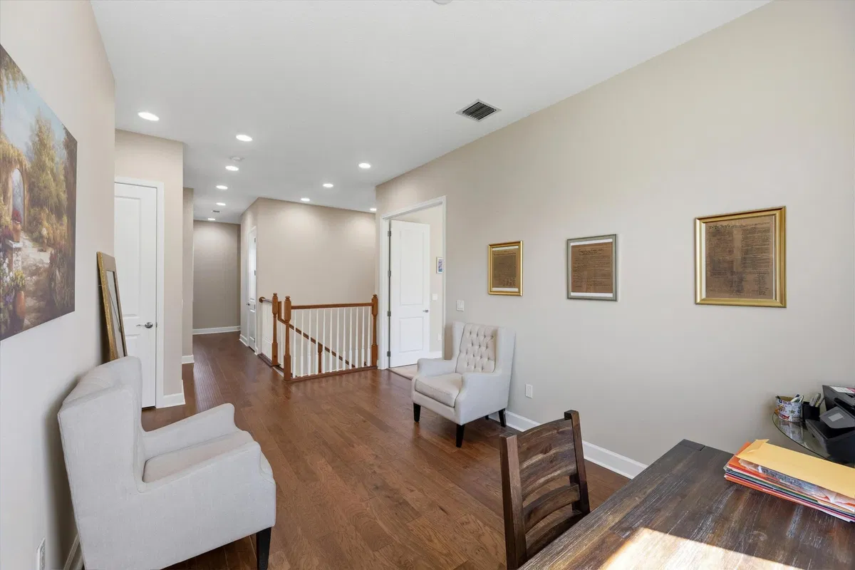  Residence photo 28