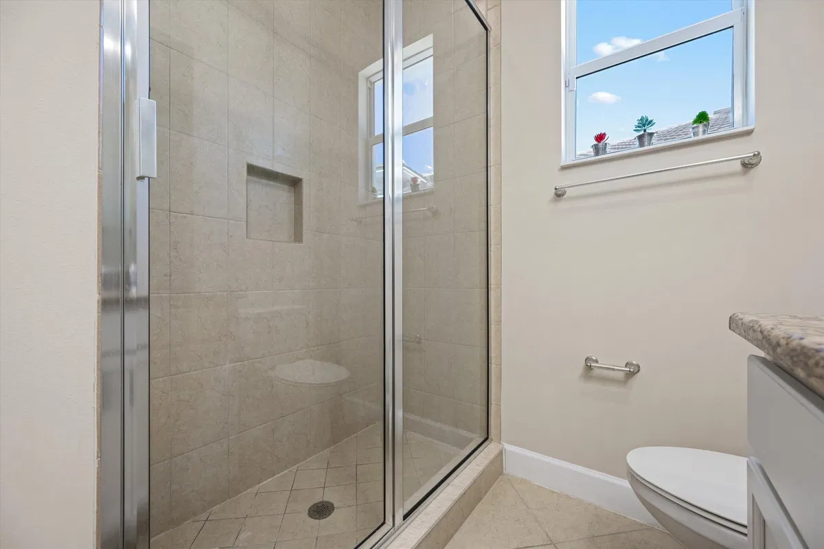  Residence photo 43