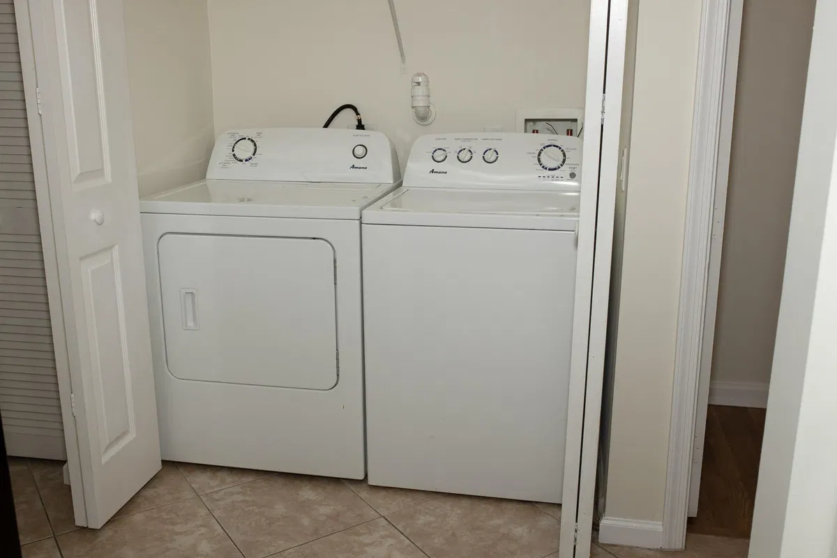  Residence photo 16