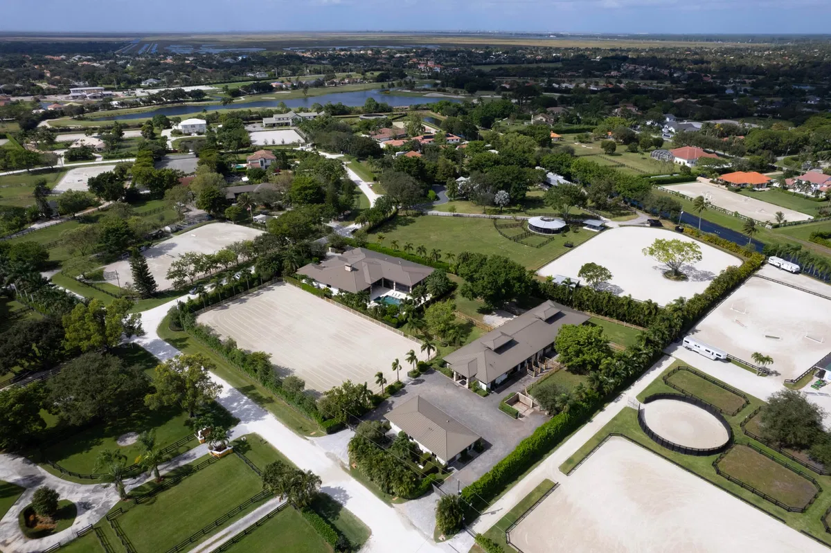 Saddle Trail Park Residence