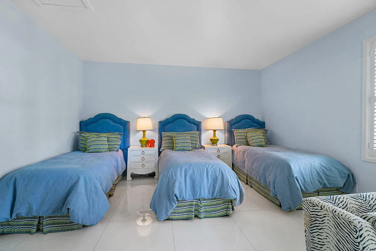 Residence photo 22