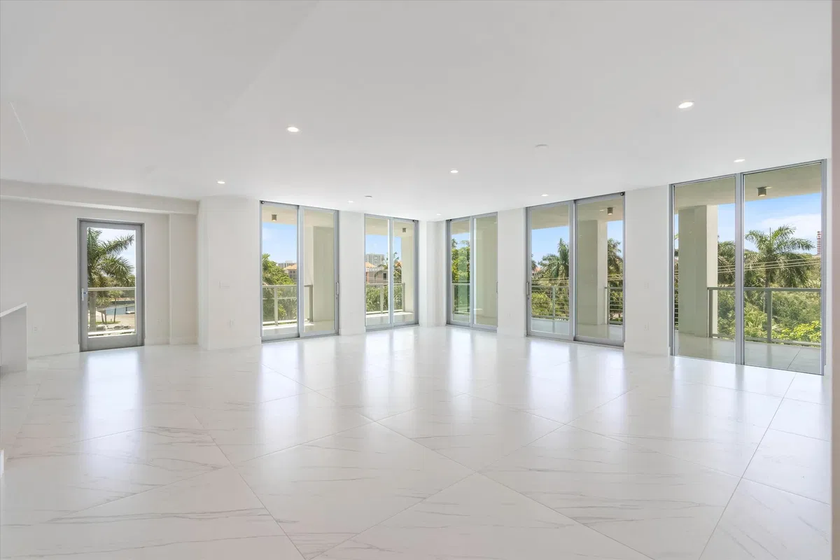 Royal Palm Residences Boca Raton Unit 402 photo 7