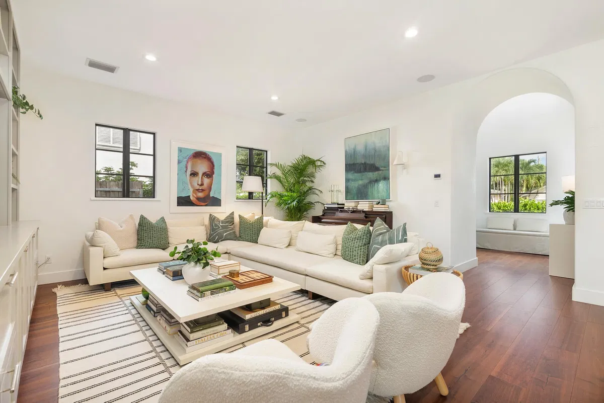 SoSo West Palm Beach Residence photo 4