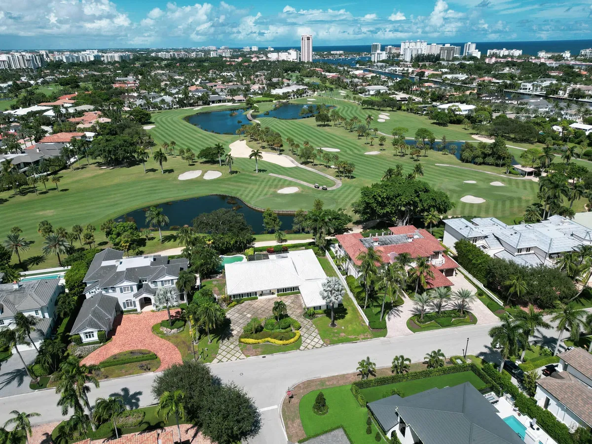 Royal Palm Yacht and Country Club Residence