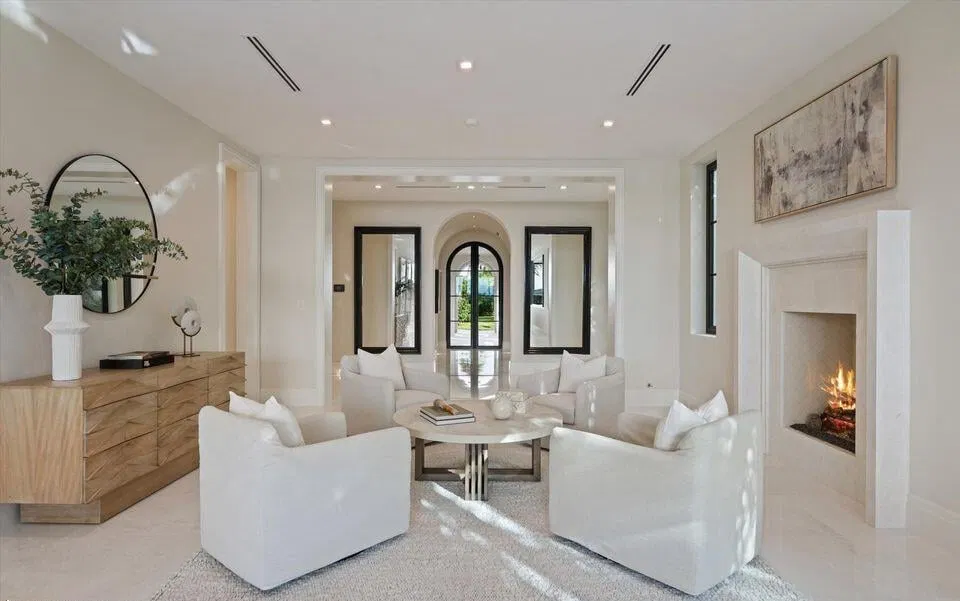 Residence photo 16