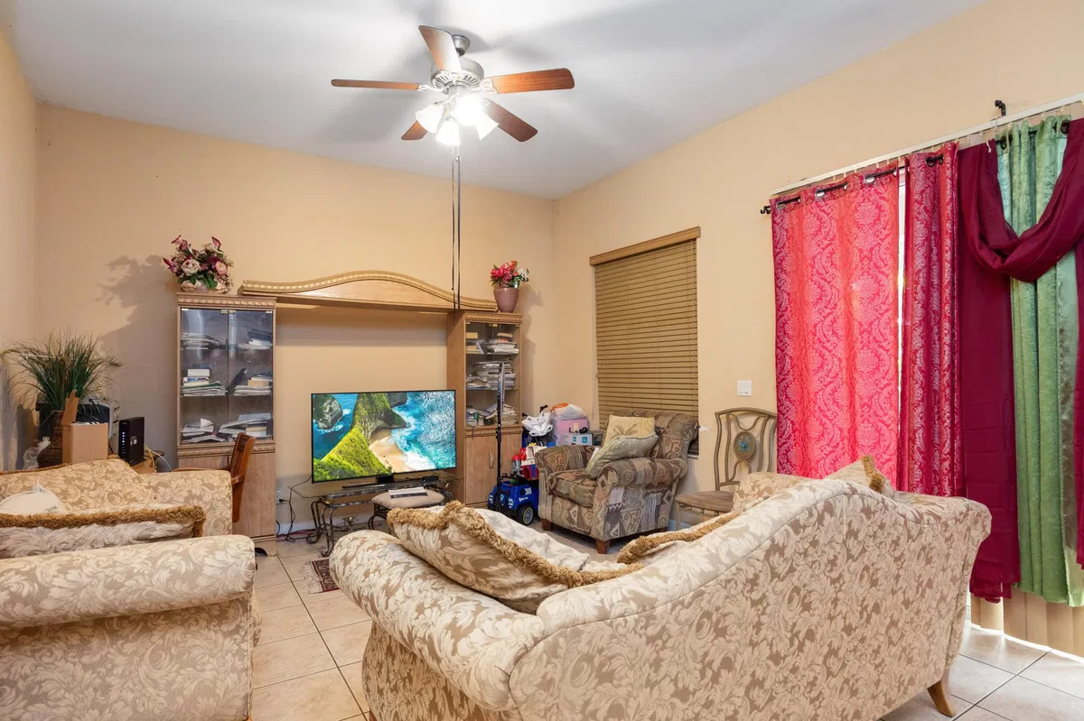 Residence photo 13
