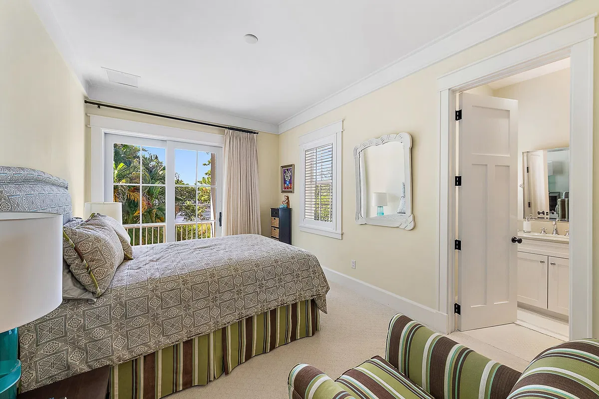 Residence photo 52