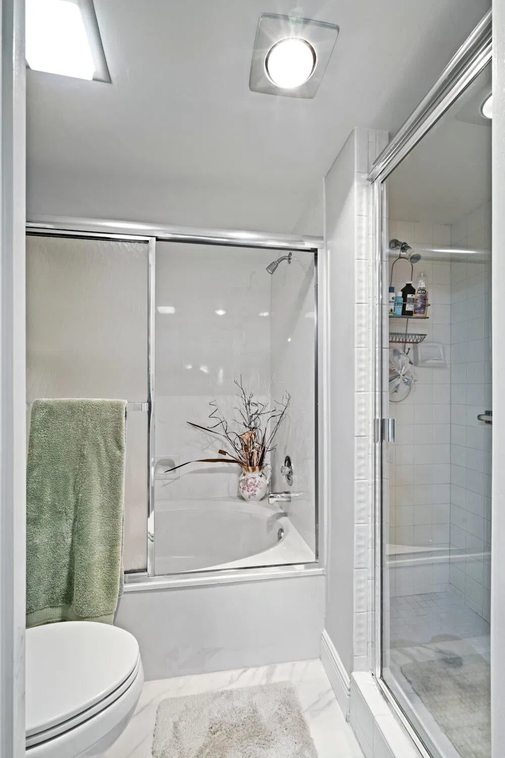 Unit 512 photo 22