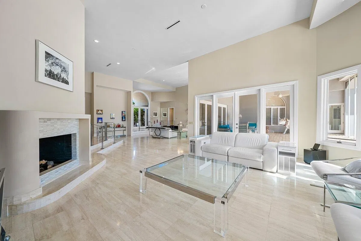 Frenchman's Creek Residence photo 10