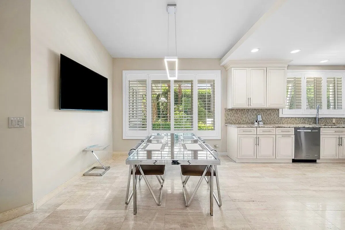 Frenchman's Creek Residence photo 13