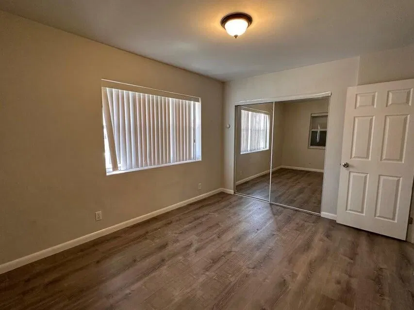 Residence photo 16