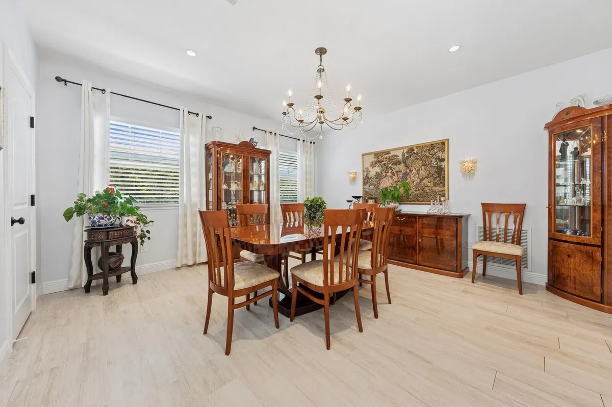 West Palm Beach Residence photo 16