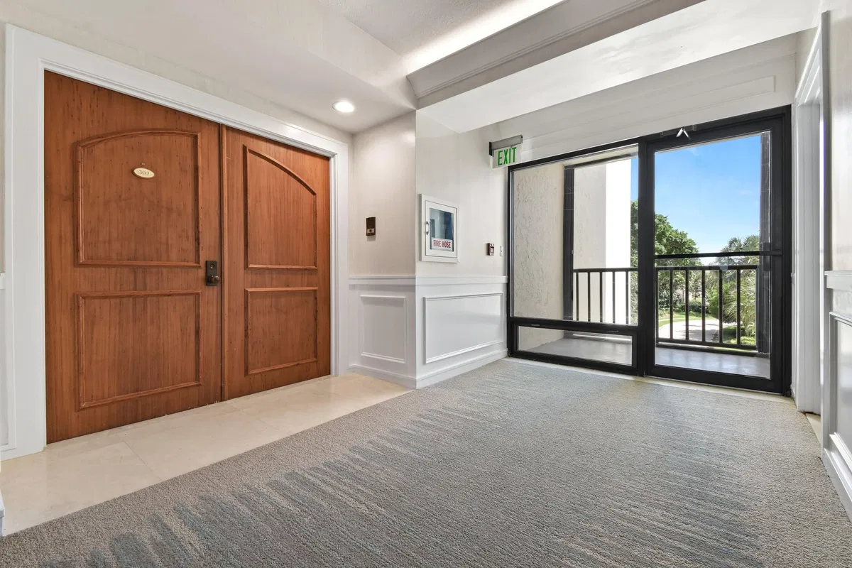 Jonathan's Landing Jupiter FL Unit 302 photo 13