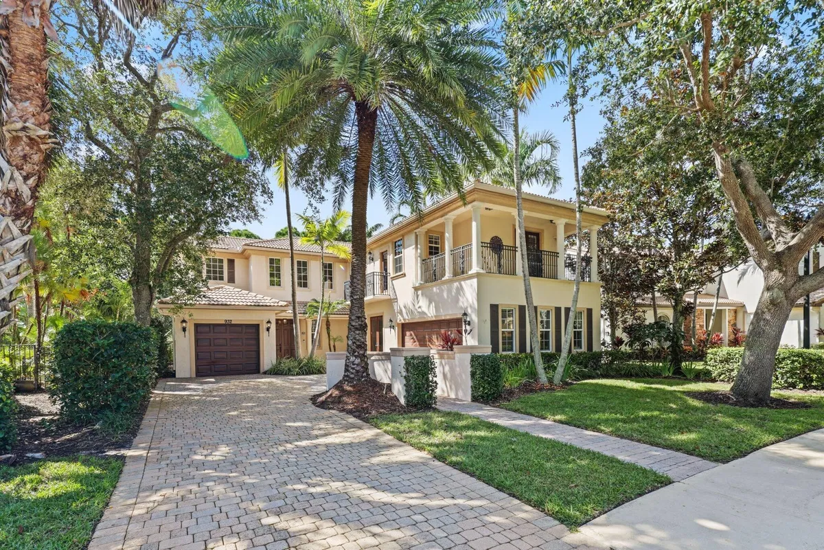 Evergrene Palm Beach Gardens Residence