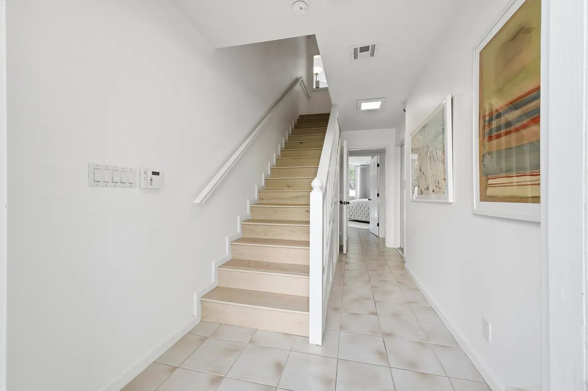 Residence photo 4