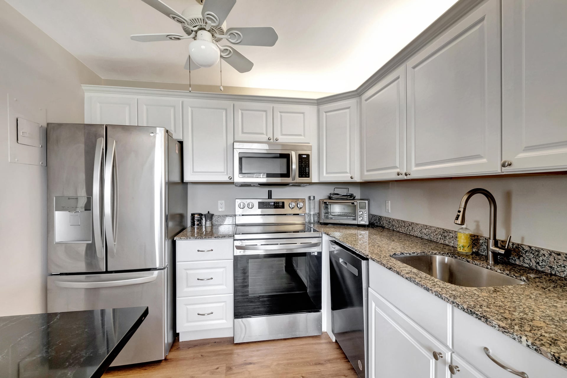  Unit 195 photo 10