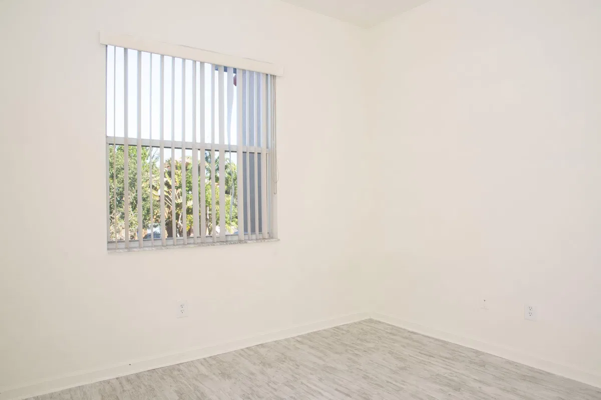  Unit 1802 photo 10