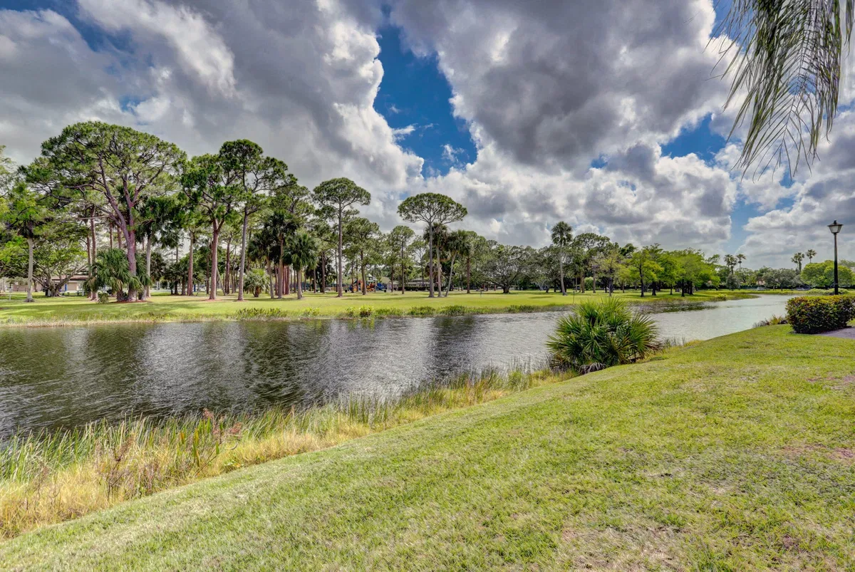 PGA National Palm Beach Gardens Unit D photo 49