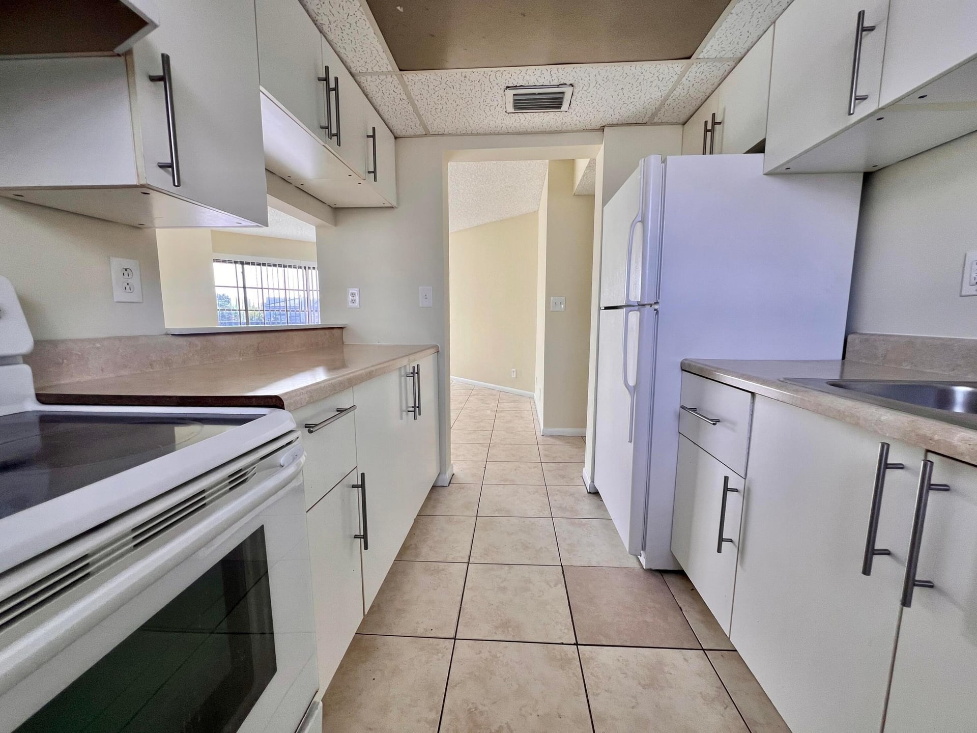  Unit 410 photo 7