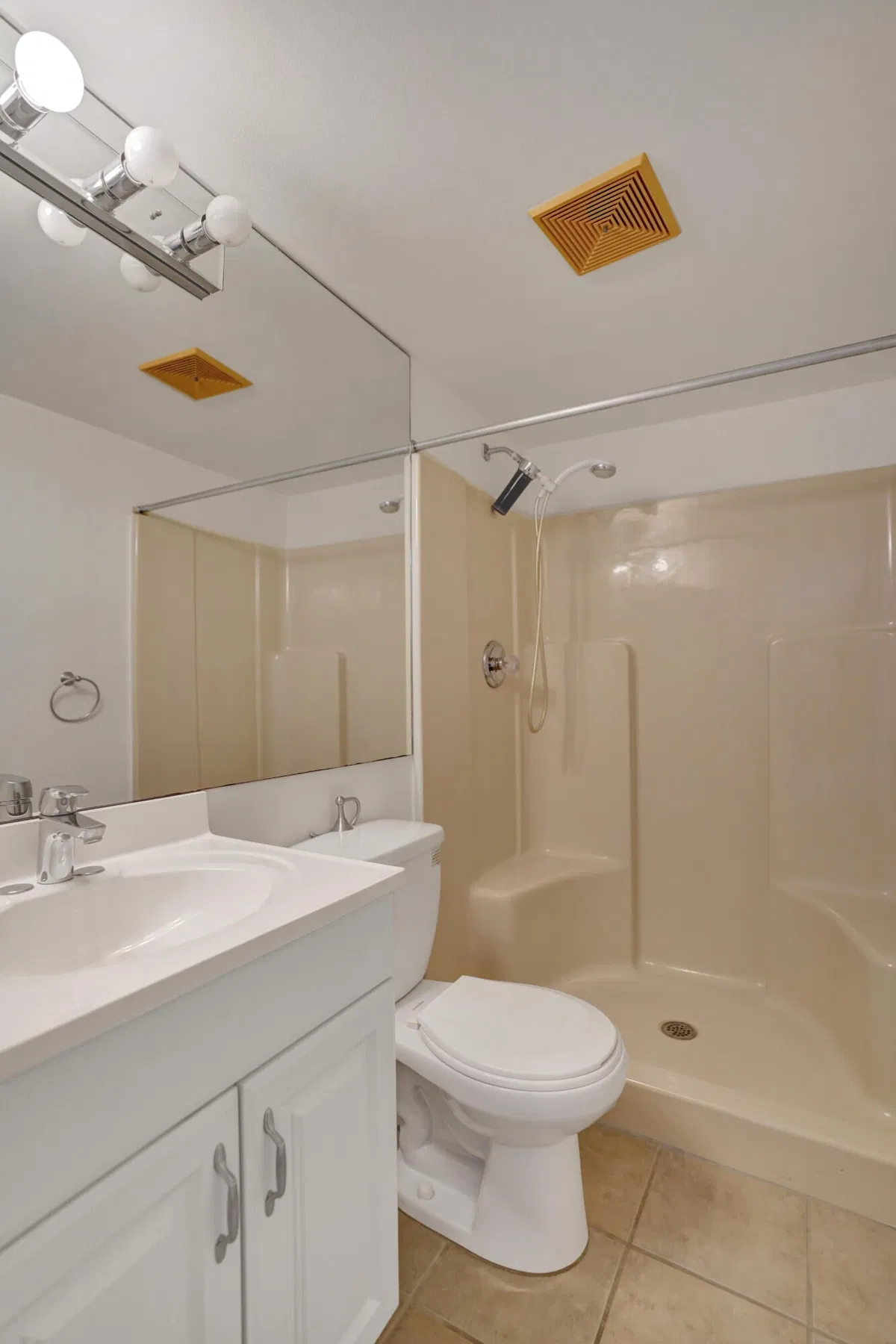 Unit 410 photo 31
