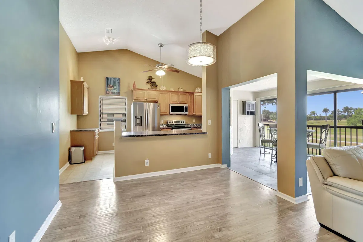 Residence photo 10