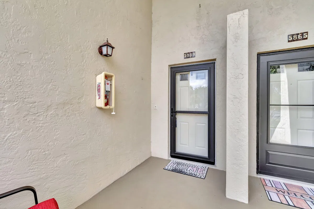 Residence photo 31