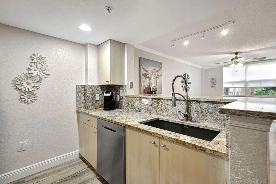 Flagler Pointe Unit 211 photo 7