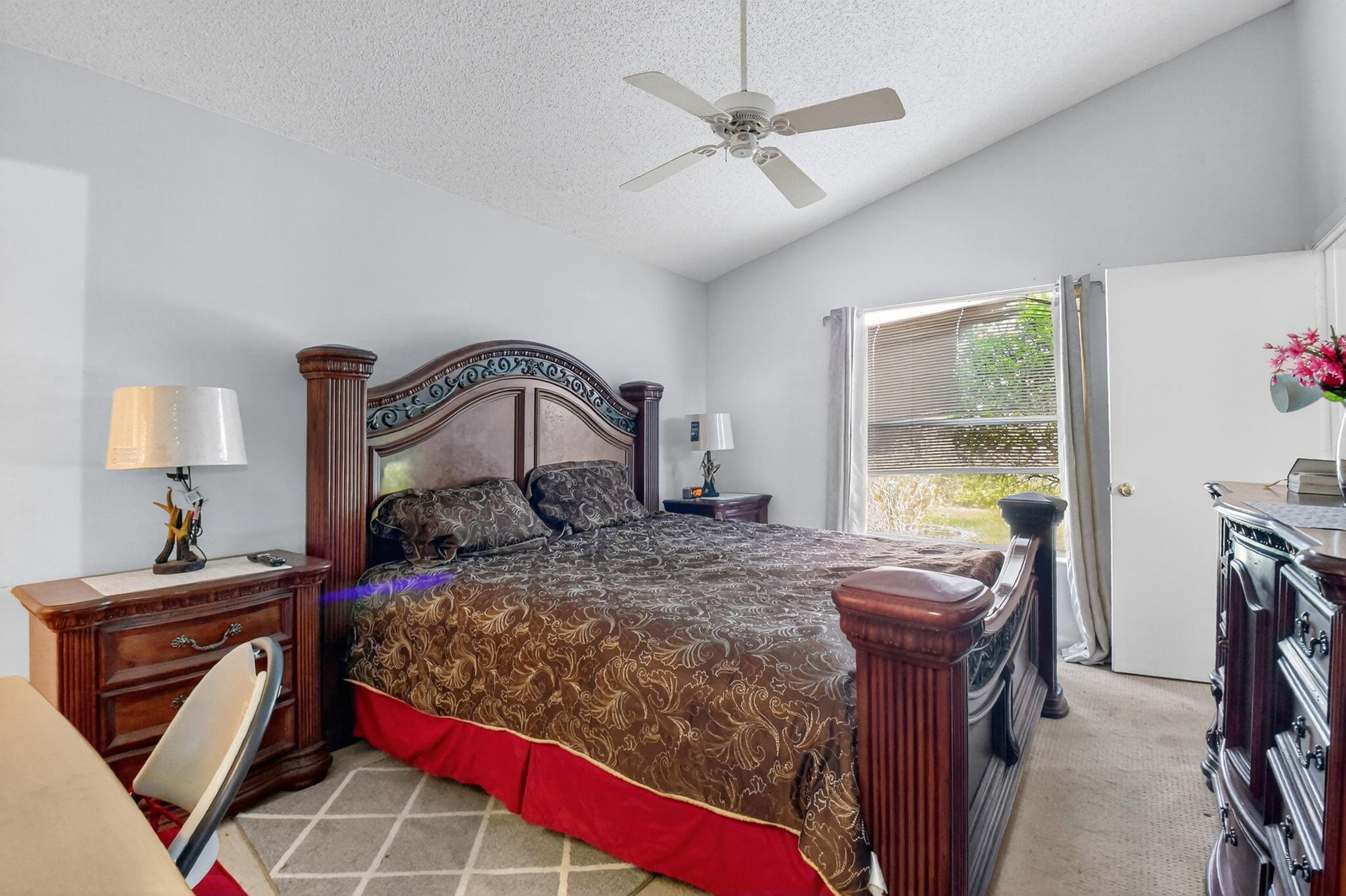 Residence photo 52