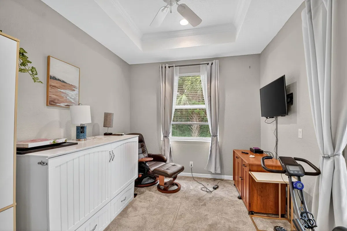 Residence photo 19